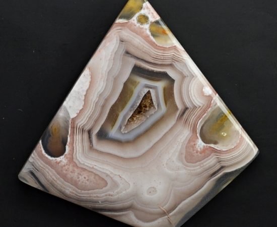 Agua-nueva-agate-47.60-ct.jpg