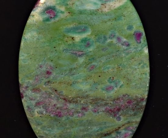 Ruby-in-fuchsite-118.27-ct.jpg