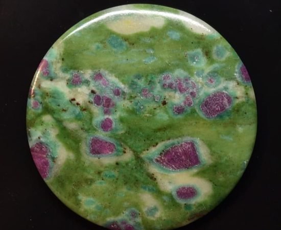 Ruby-in-fuchsite-178.53-ct.jpg
