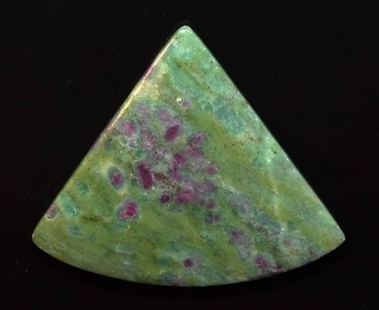Ruby-in-fuchsite-81.15-ct.jpg