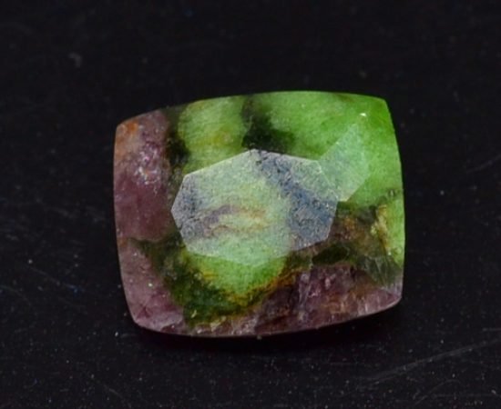chromian-pyrope-1.52-ct.jpg