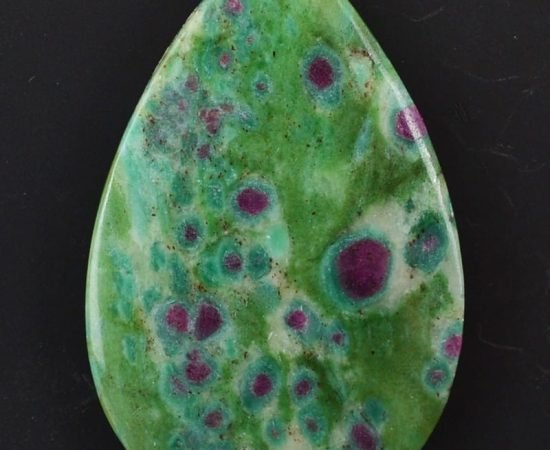 ruby-fuchsite-88.20-ct.jpg
